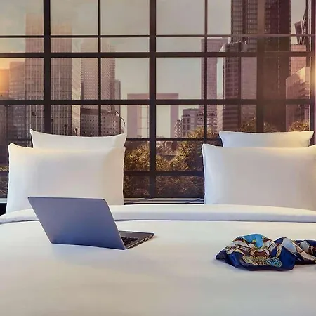 Hotel Mercure Paris La Défense Grande Arche