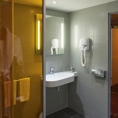 Mercure Paris La Defense Grande Arche Hotel Nanterre