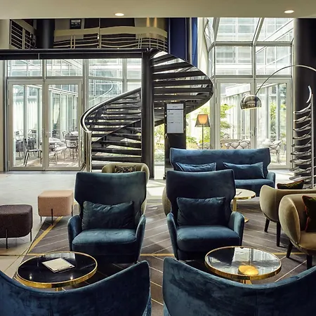 Mercure Paris La Defense Grande Arche 4*