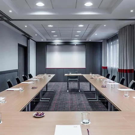 Mercure Paris La Defense Grande Arche