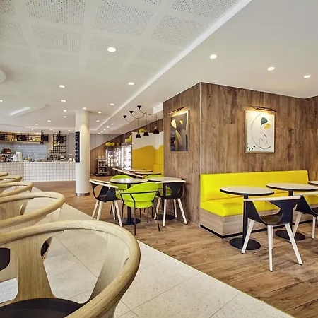 メルキュール パリ ラ デファンス グランデ アーシュ ホテル ナンテール