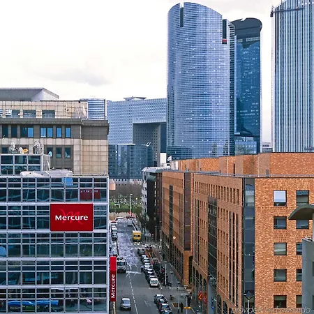Mercure Paris La Défense Grande Arche 4*