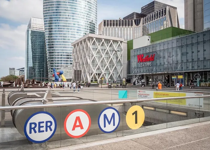 メルキュール パリ ラ デファンス グランデ アーシュ ナンテール