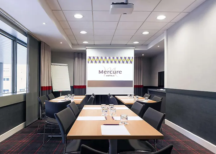 ホテル メルキュール パリ ラ デファンス グランデ アーシュ