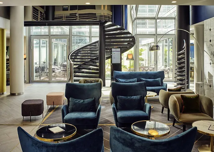 メルキュール パリ ラ デファンス グランデ アーシュ 4*