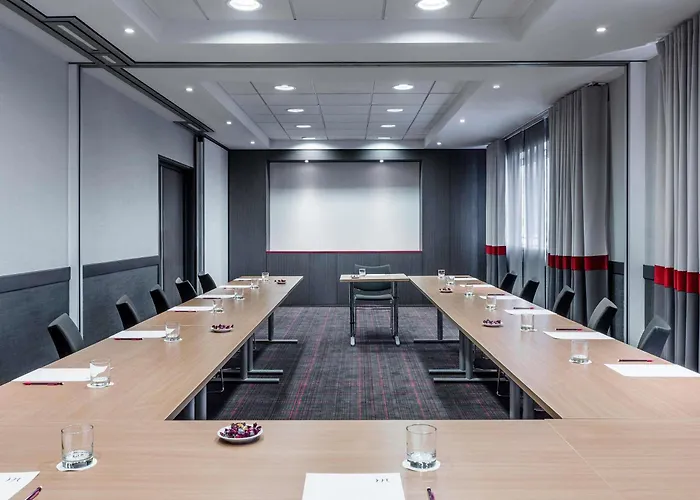 メルキュール パリ ラ デファンス グランデ アーシュ