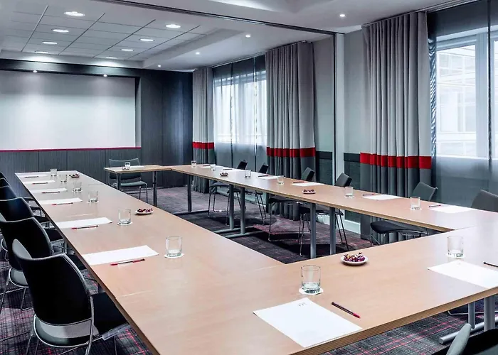 メルキュール パリ ラ デファンス グランデ アーシュ ホテル ナンテール