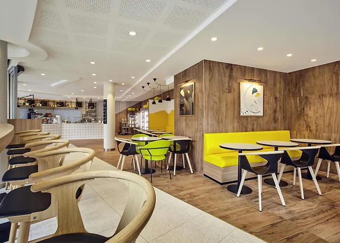 Otel Mercure Paris La Defense Grande Arche Nanterre