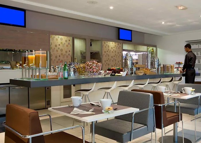 メルキュール パリ ラ デファンス グランデ アーシュ