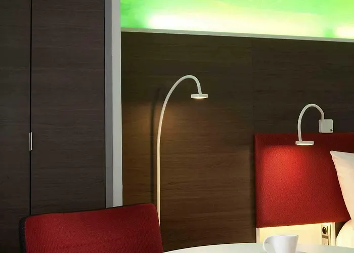 メルキュール パリ ラ デファンス グランデ アーシュ ホテル 4*